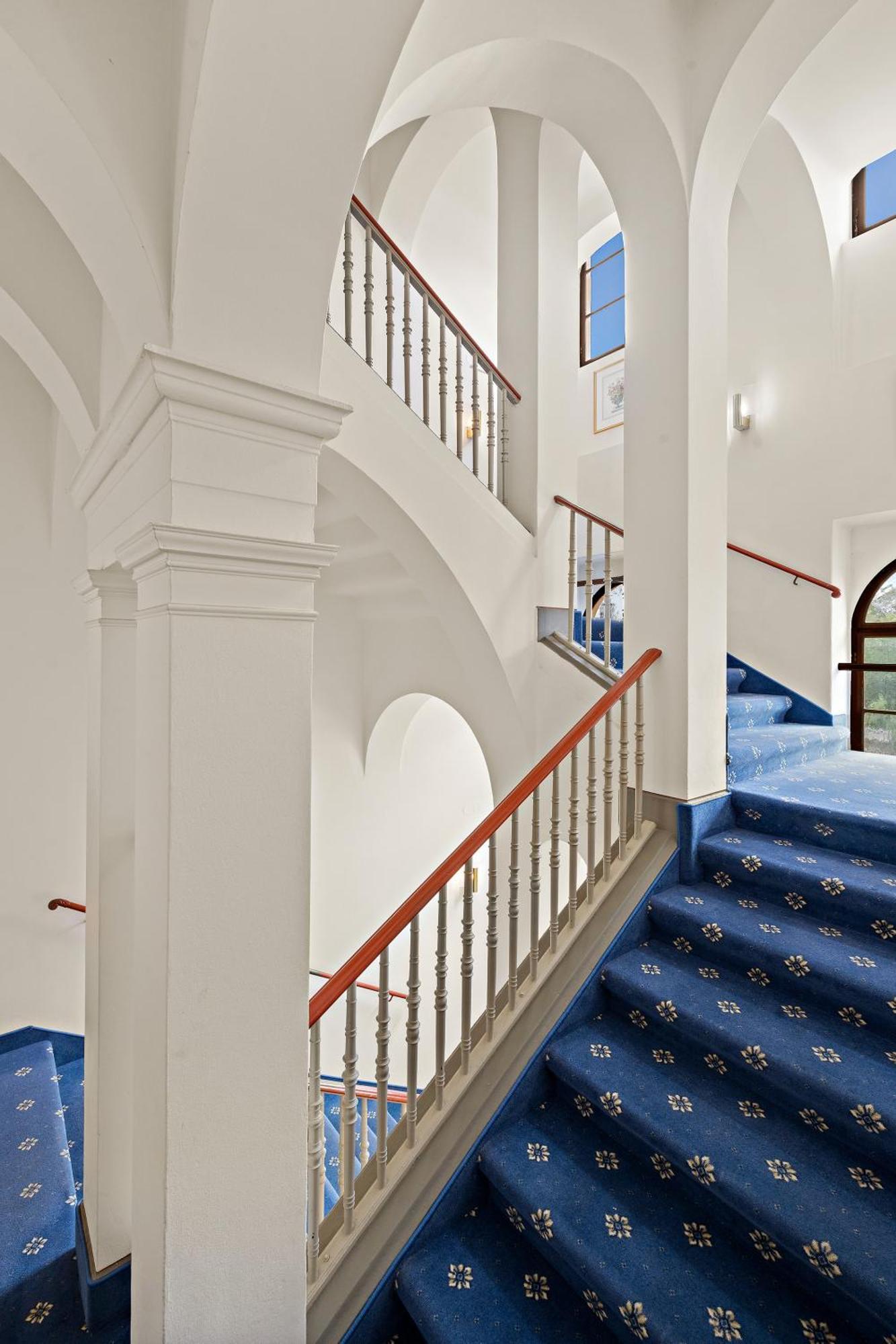 Hotel Bayerischer Hof Dresden Bagian luar foto