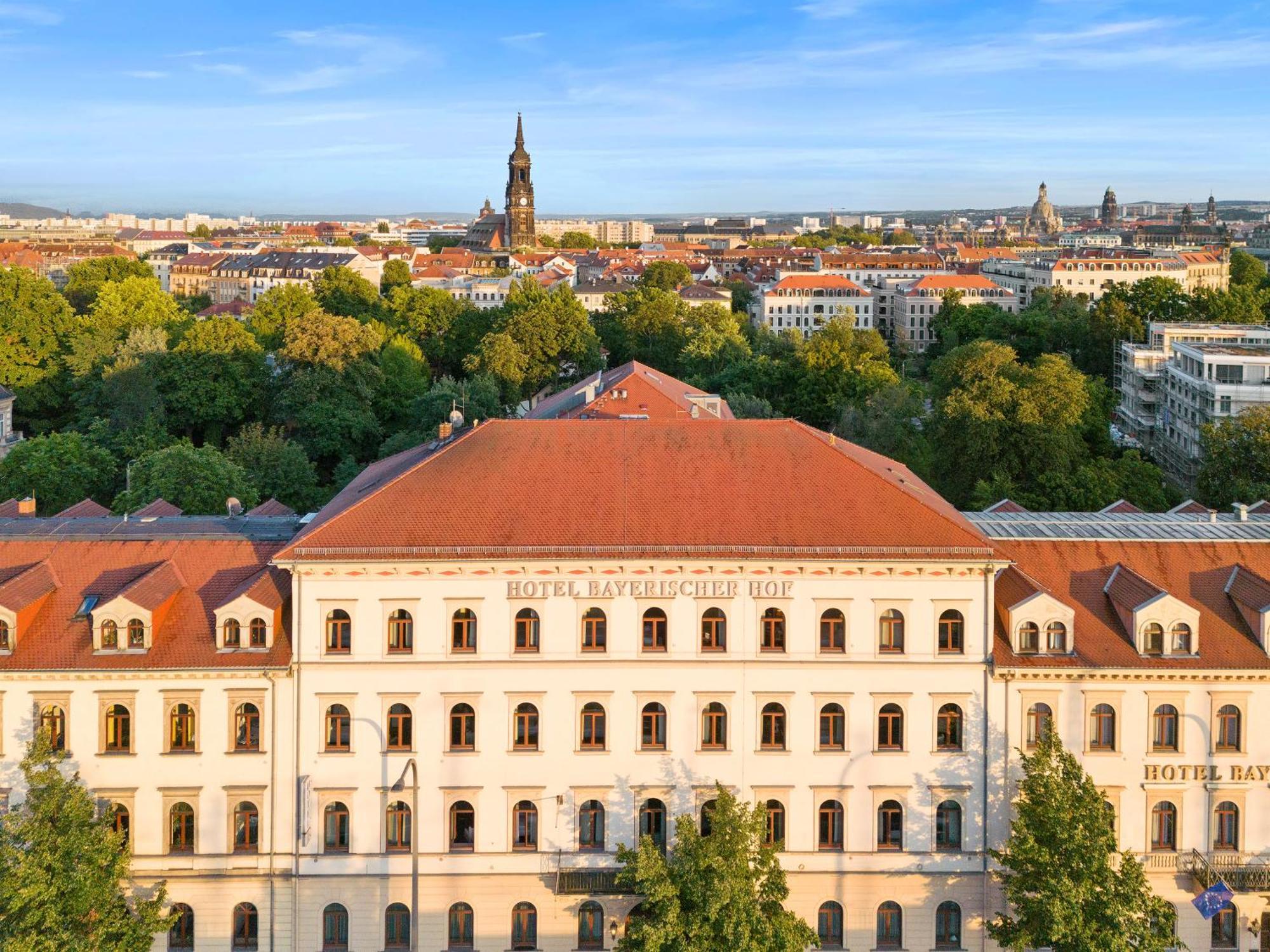 Hotel Bayerischer Hof Dresden Bagian luar foto